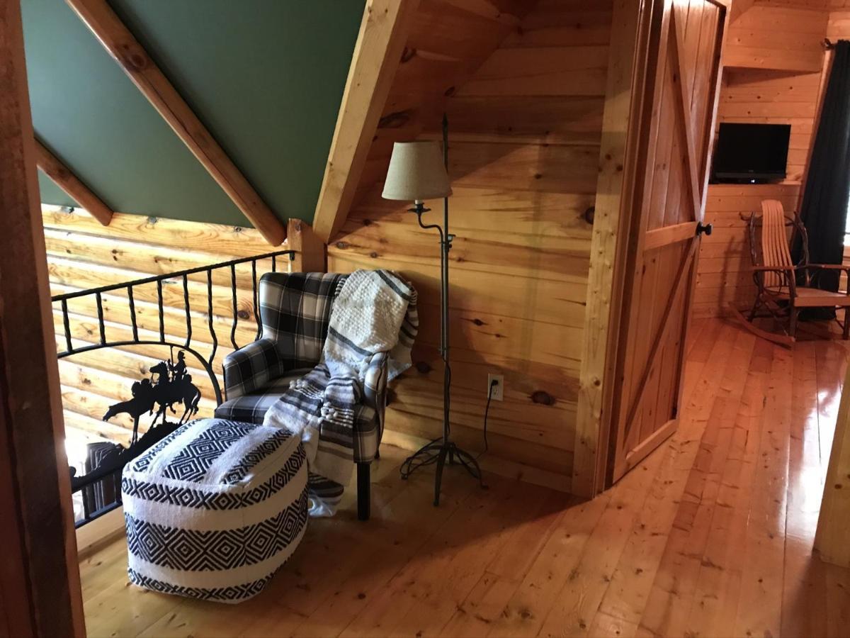 Tree Top Lodge - Gorgeous Lake Cabin With Hot Tub & Magnificent Views Of Forests And Mountains! Cabin บัทเลอร์ ภายนอก รูปภาพ