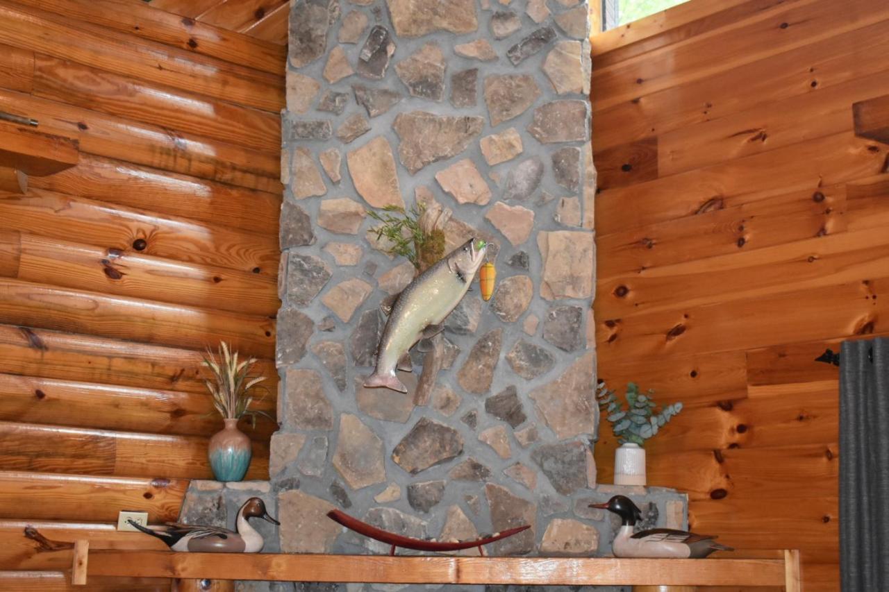 Tree Top Lodge - Gorgeous Lake Cabin With Hot Tub & Magnificent Views Of Forests And Mountains! Cabin บัทเลอร์ ภายนอก รูปภาพ