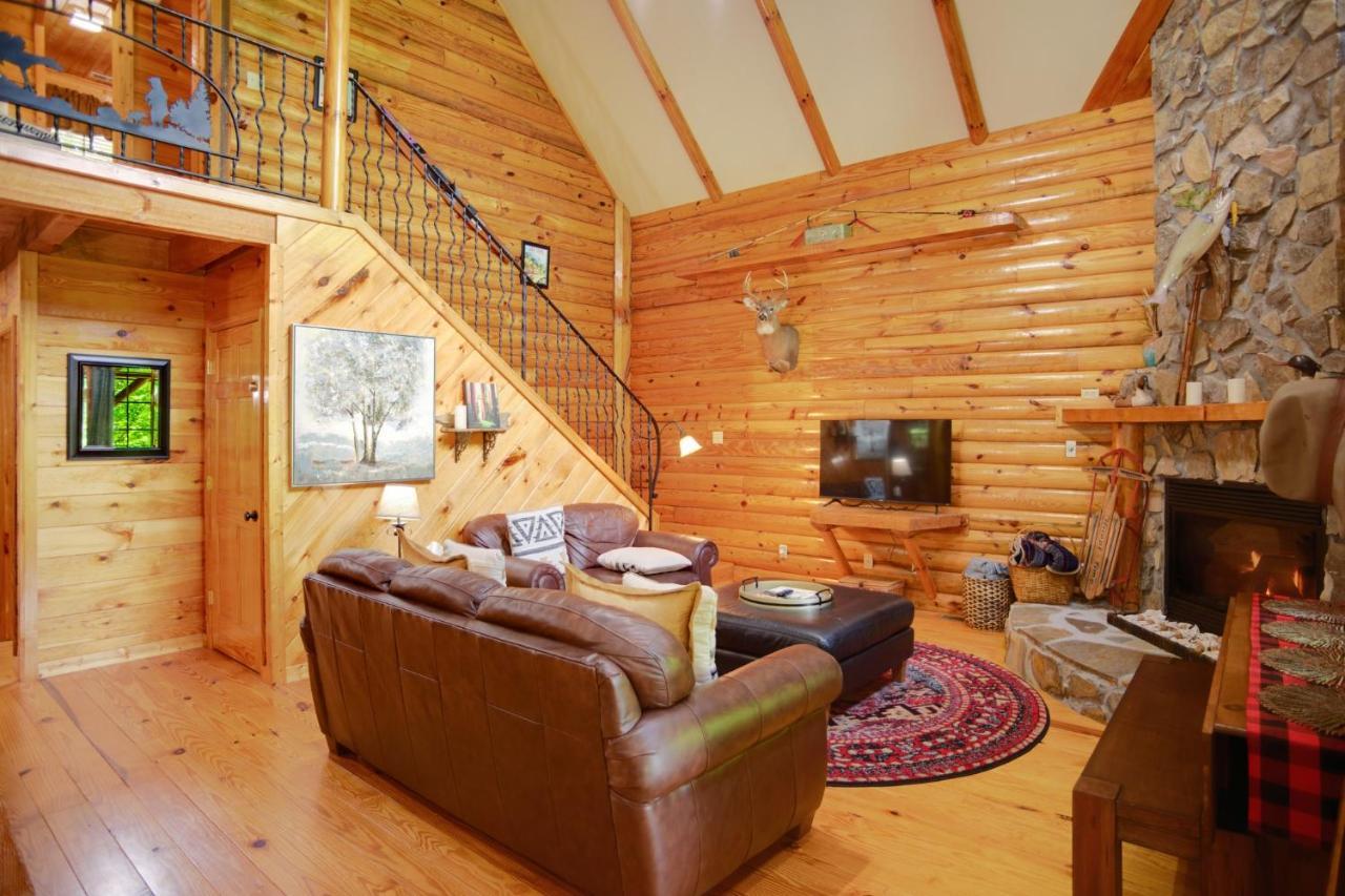Tree Top Lodge - Gorgeous Lake Cabin With Hot Tub & Magnificent Views Of Forests And Mountains! Cabin บัทเลอร์ ภายนอก รูปภาพ