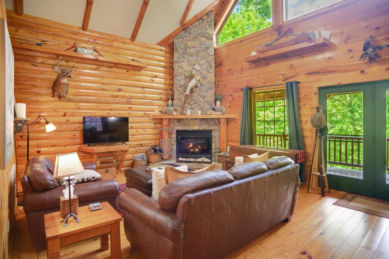 Tree Top Lodge - Gorgeous Lake Cabin With Hot Tub & Magnificent Views Of Forests And Mountains! Cabin บัทเลอร์ ภายนอก รูปภาพ