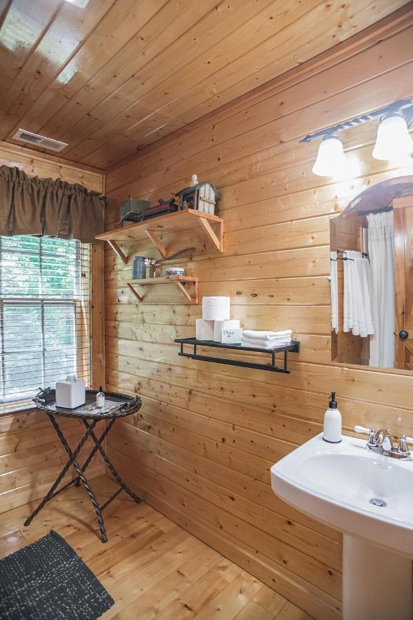 Tree Top Lodge - Gorgeous Lake Cabin With Hot Tub & Magnificent Views Of Forests And Mountains! Cabin บัทเลอร์ ภายนอก รูปภาพ